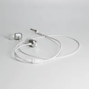 Aluminum 3.5mm Earbuds for Meta Quest 2 - Compact and Durable