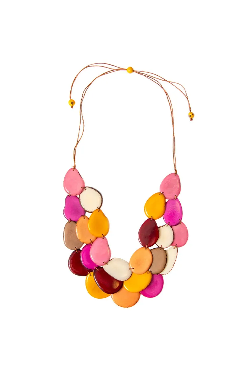 Amigas Necklace