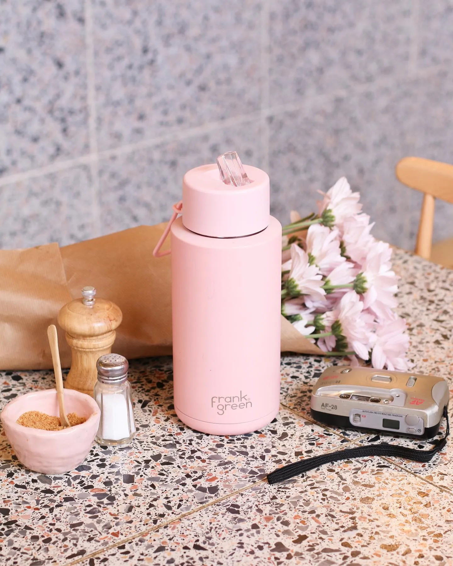 Frank Green Insulated Drink Bottle 1L - Blushed