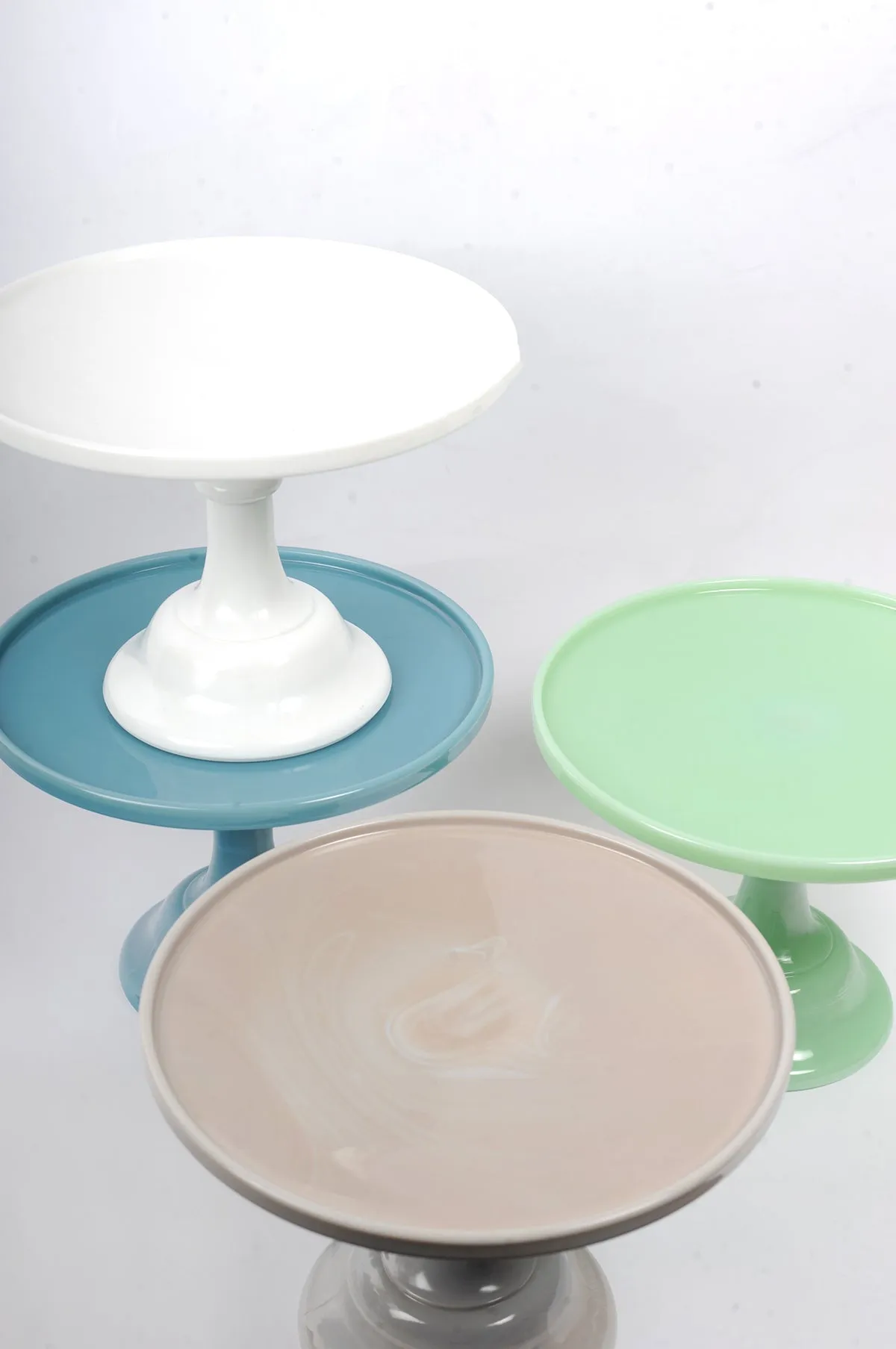 Milk Cake Plate 10"